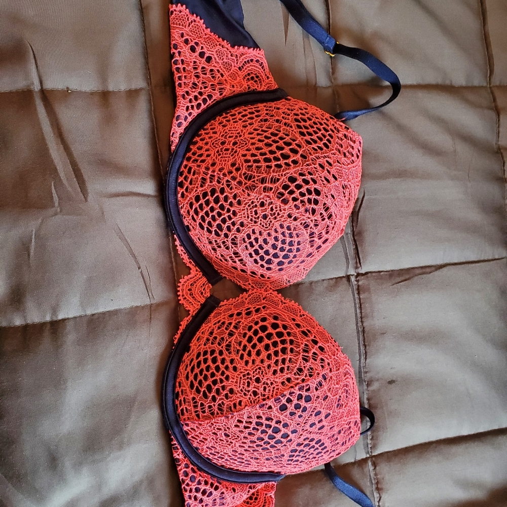 Bra